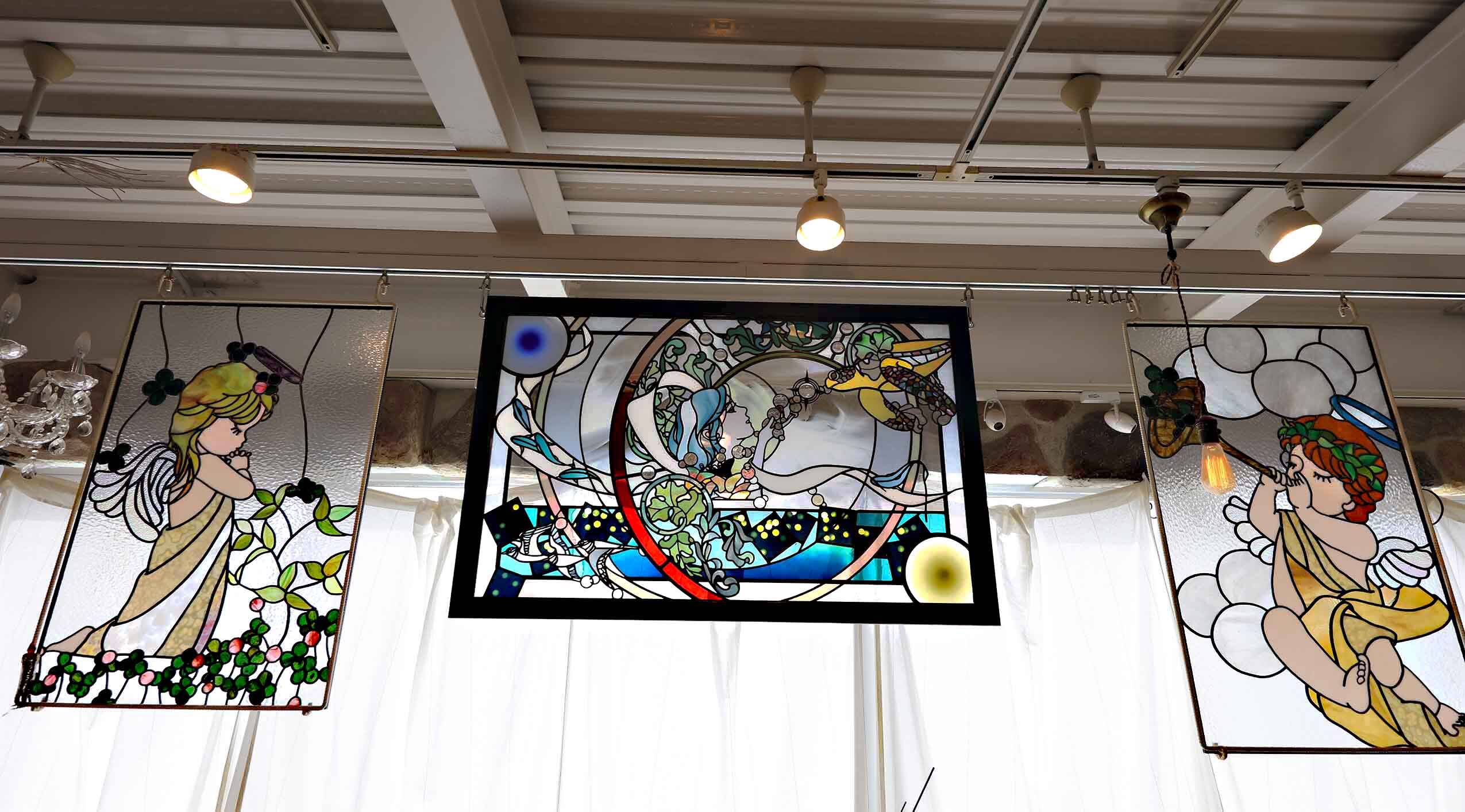 天使のステンドグラスパネル it-59ed783d2a702-1200.jpg